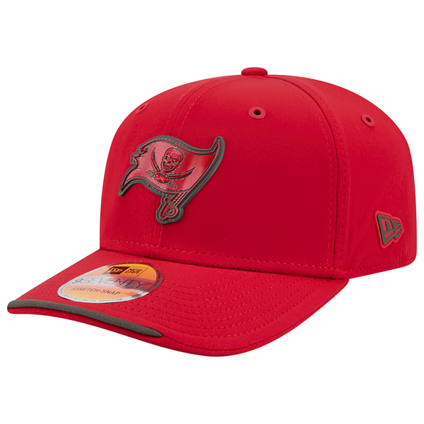 New Era Buccaneers NFL '26 Side Line 970 Cap - Adult - Red