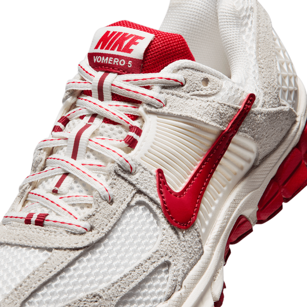 Nike Vomero 5 SE - Boys' Grade School - Sail/University Red/Team Crimson - Image 7