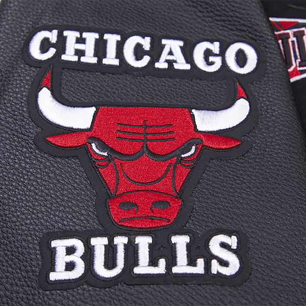 Pro Standard Chicago Bulls Retro Classic Wool Varsity Jacket - Men's - Black/Black/Red - Image 11