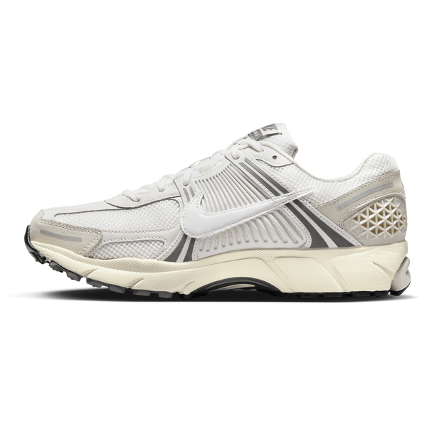 Nike Vomero 5 - Men's - Grey/Grey/Beige - Image 2