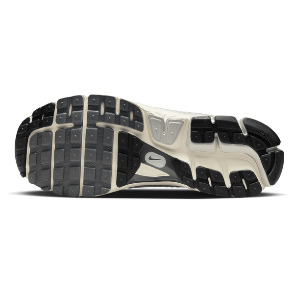 Nike Vomero 5 - Men's - Grey/Grey/Beige - Image 5