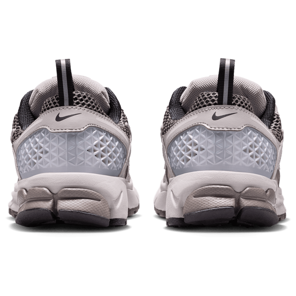 Nike Vomero 5 - Boys' Grade School - Grey/Black/Silver - Image 3