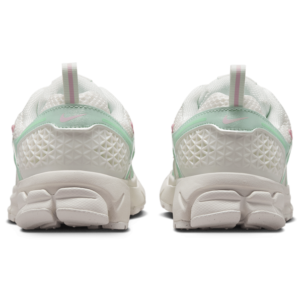 Nike Vomero 5 - Boys' Grade School - Sail/Sail/Pink Foam - Image 3