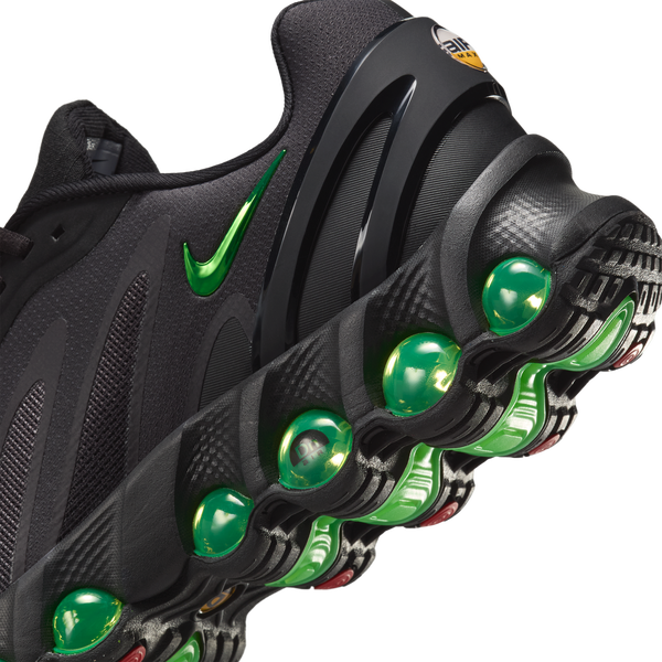 Nike Air Max DN8 - Men's - Black/Green Strike/Dk Smoke Grey - Image 8