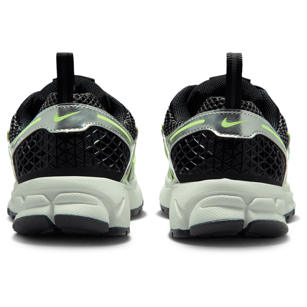 Nike Vomero 5 - Boys' Grade School - Barely Green/Black/Volt Ice - Image 3
