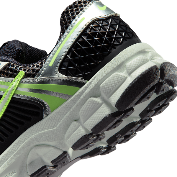 Nike Vomero 5 - Boys' Grade School - Barely Green/Black/Volt Ice - Image 8