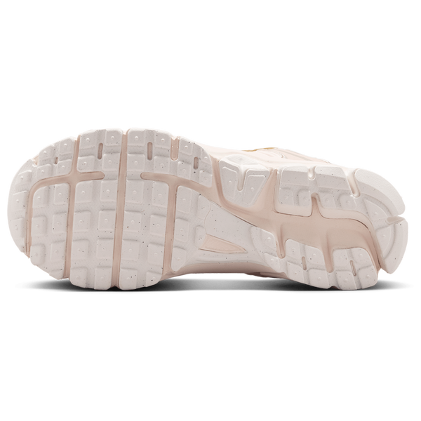 Nike Vomero 5 - Boys' Grade School - Chalk/Chalk/Sail - Image 5