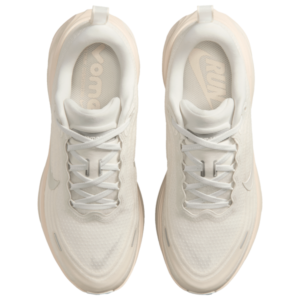 Nike Vomero Plus ESS - Women's - Summit White/Chalk/Pure Platinum - Image 4