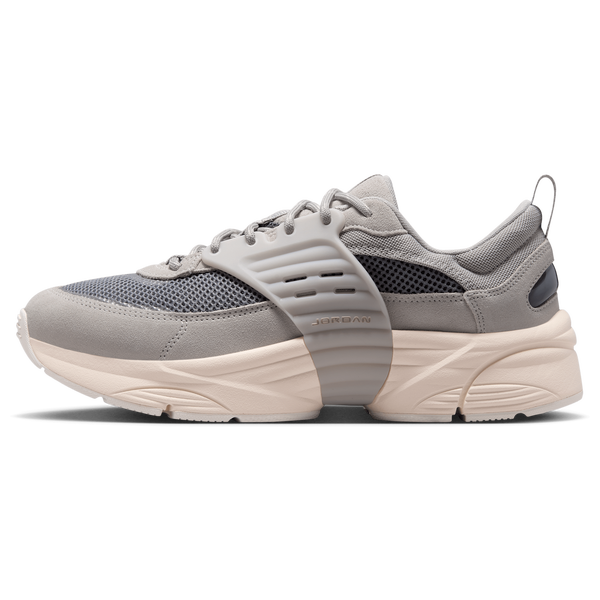 Jordan Trunner O/S - Men's - Light Iron Ore/Legend Medium Brown/Smoke Grey - Image 2