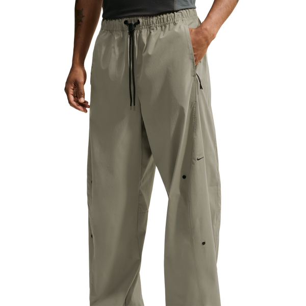 Nike Dri-Fit Tech Helios Sun Pant - Men's - Black/Light Army