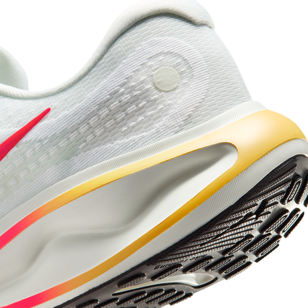 Nike Journey Run - Men's - Brt Crimson/White/Spruce Aura - Image 8