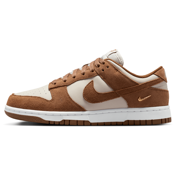 Nike Dunk Low SE 1 - Women's - Black/Black - Image 2