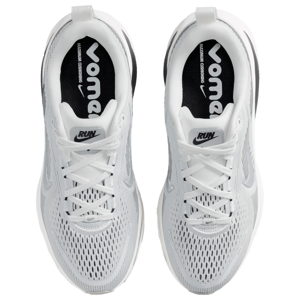 Nike Vomero 18 RR - Boys' Grade School - Summit White/Metallic Silver/Black - Image 4