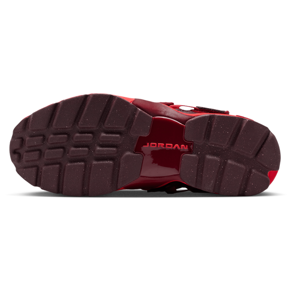 Jordan Trunner LX - Women's - Chile Red/Reflective Silver/Team Red - Image 5