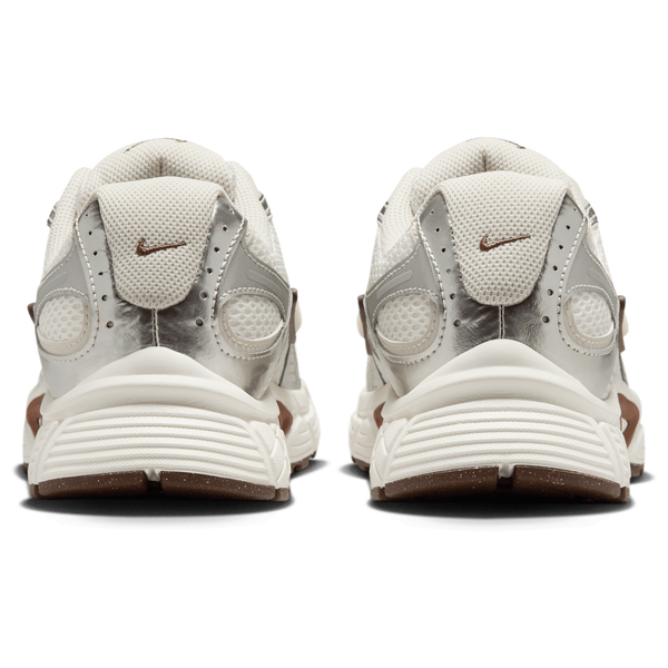 Nike V5 RNR - Women's - Sail/Lt Orewood Brown/Fauna Brown - Image 3