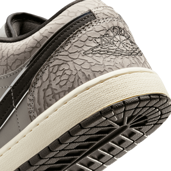 Jordan Air Jordan 1 Low SE V2 Brasil - Men's - Royal/Pewter/Sail - Image 8