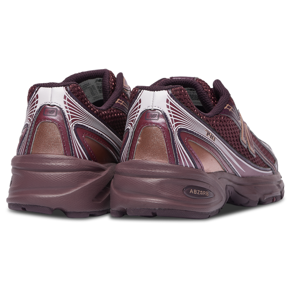 New Balance 740 - Women's - Classic Crimson/Deep Plum - Image 3