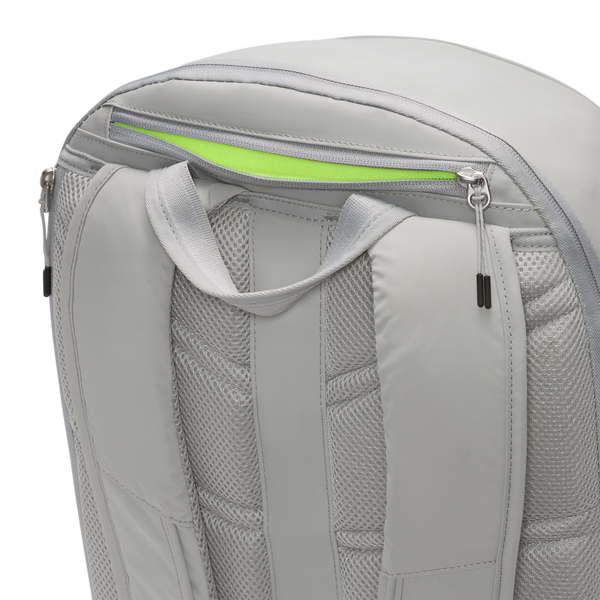 Nike NSW Commute Backpack - Adult - Pure Platinum/Lt Smoke Grey/Lt Smoke Grey - Image 7